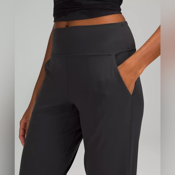 lululemon Align™ High-Rise Jogger
Full Length - Picture 3 of 10